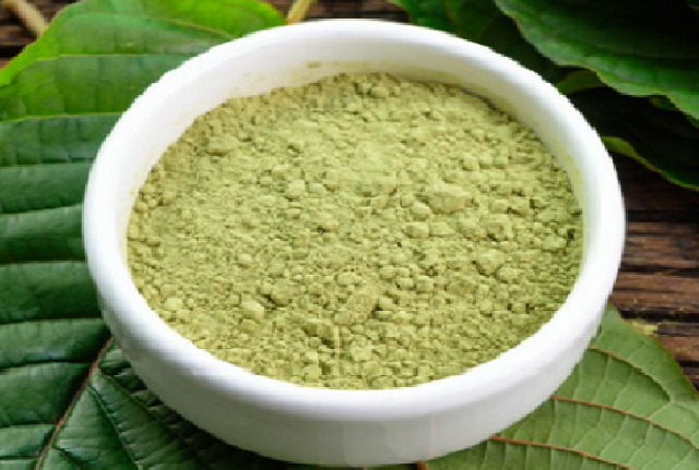 nádobka s kratomem